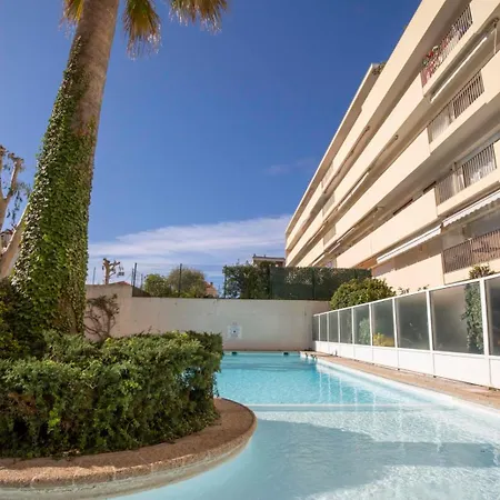 Cap D'antibes 2 Bdr With Parking Swimming Pool And Ac شقة أنتيب