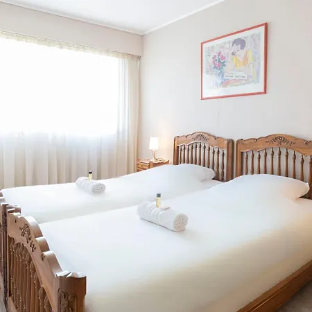 Cap D'antibes 2 Bdr With Parking Swimming Pool And Ac